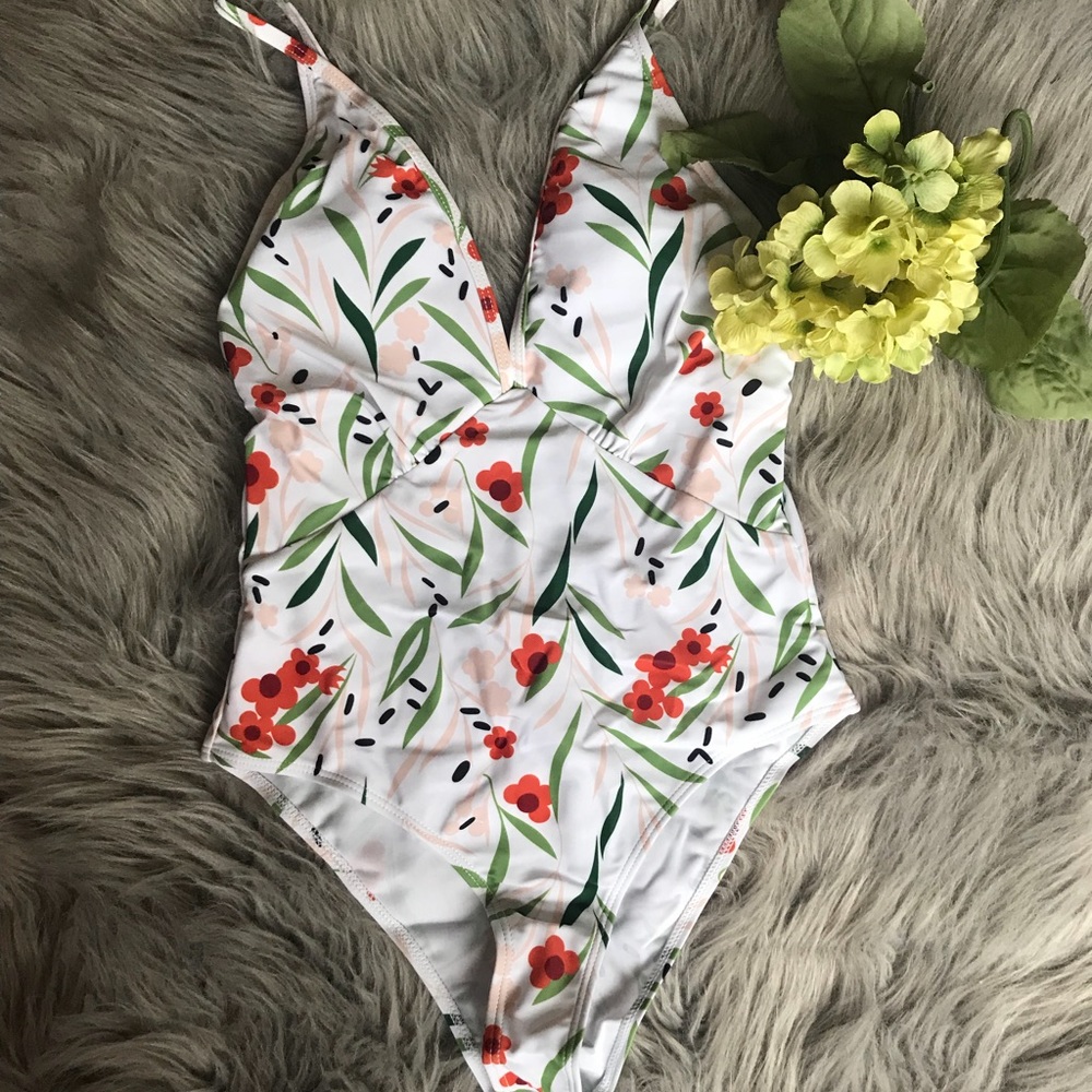 One piece white floral swimsuit Bathingsuit